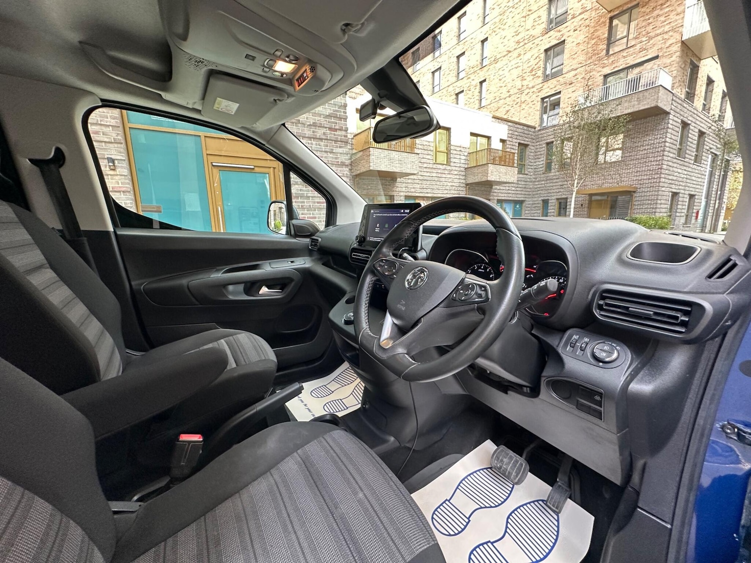 Used Vauxhall Combo Life 2020 for sale - 76997536: Photo 22