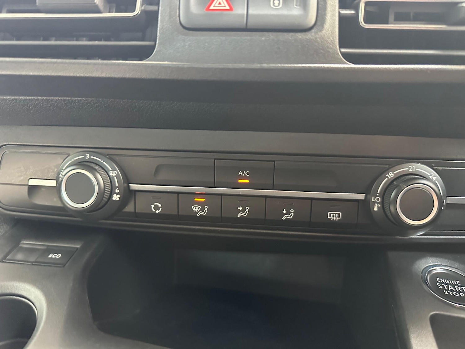 Used Vauxhall Combo Life 2020 for sale - 76997536: Photo 31