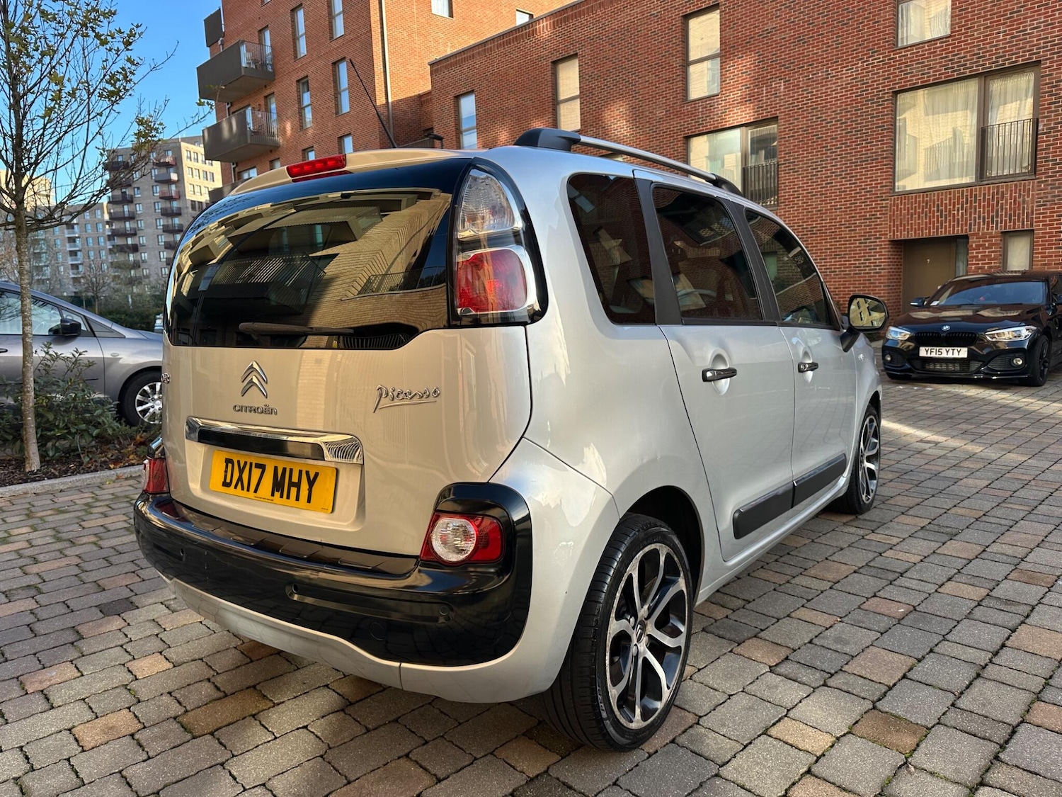 Used Citroen C3 Picasso 2017 for sale - 76752907: Photo 12