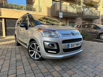 (17) - 1.2 PureTech Platinum Euro 6 5dr