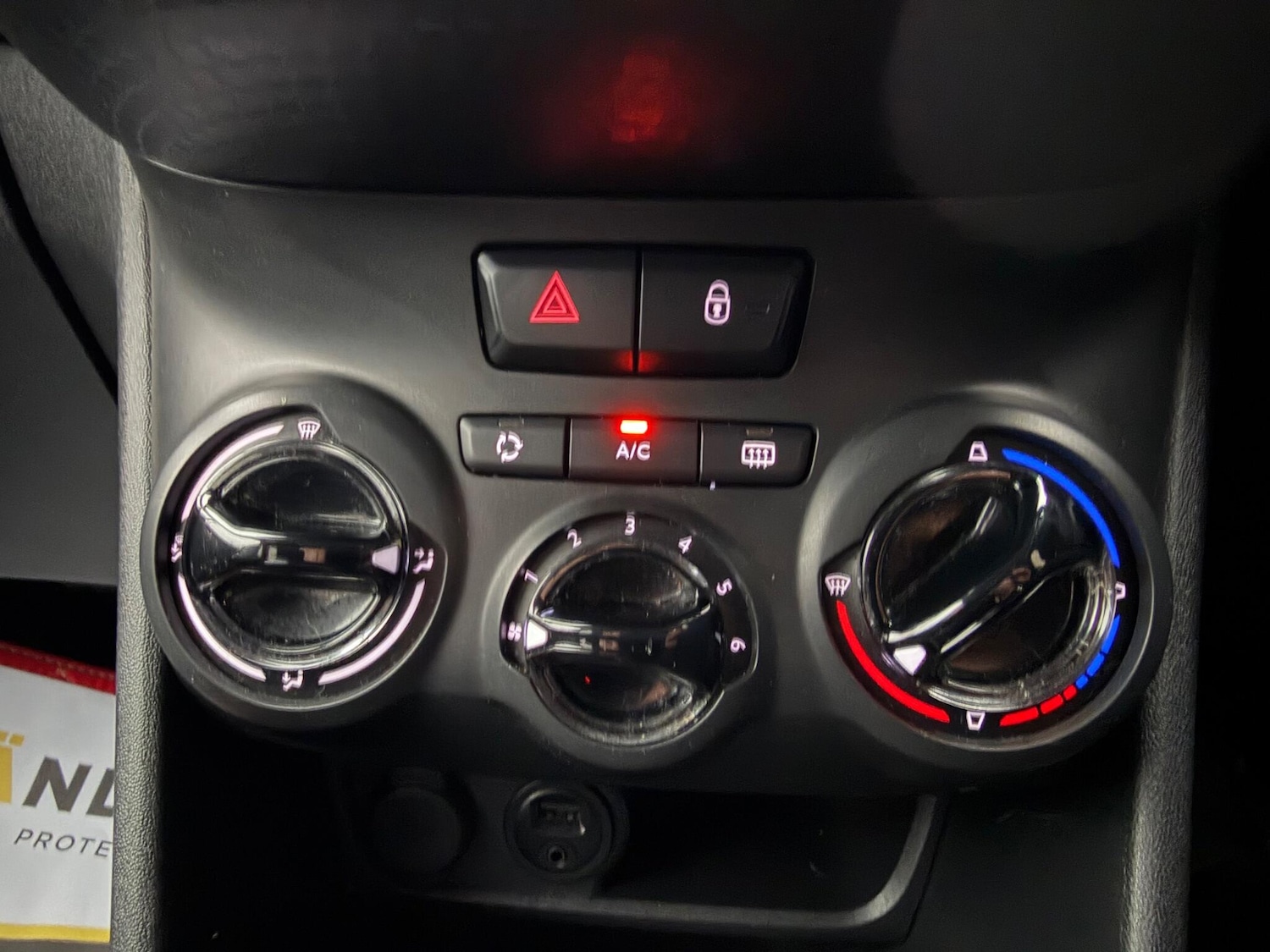 Used Peugeot 208 for sale - 77175252: Photo 9