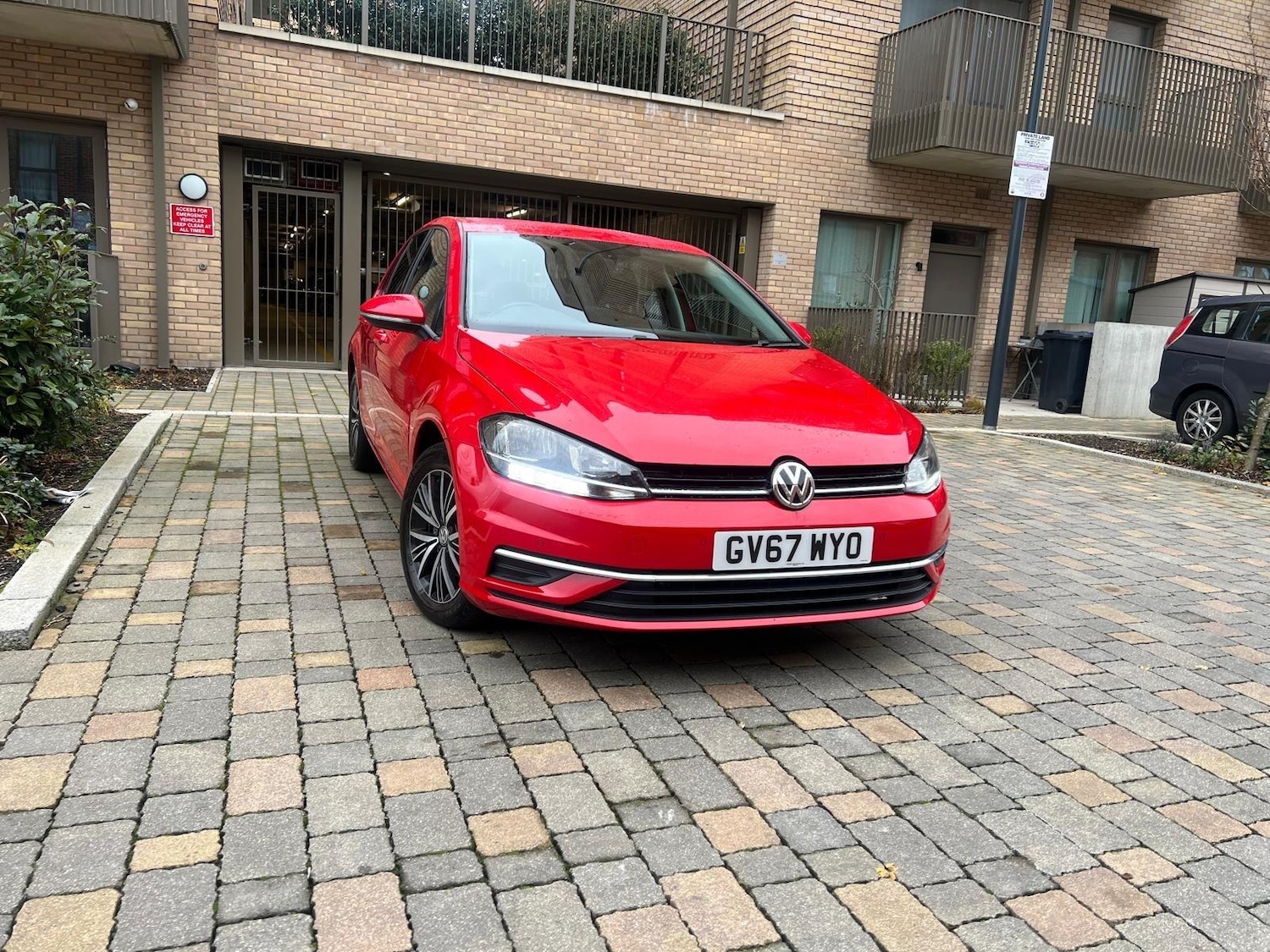 Used Volkswagen Golf 2017 for sale - 76992384: Photo 15