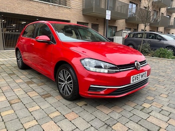Used Volkswagen Golf 2017 for sale - 76992384: Photo