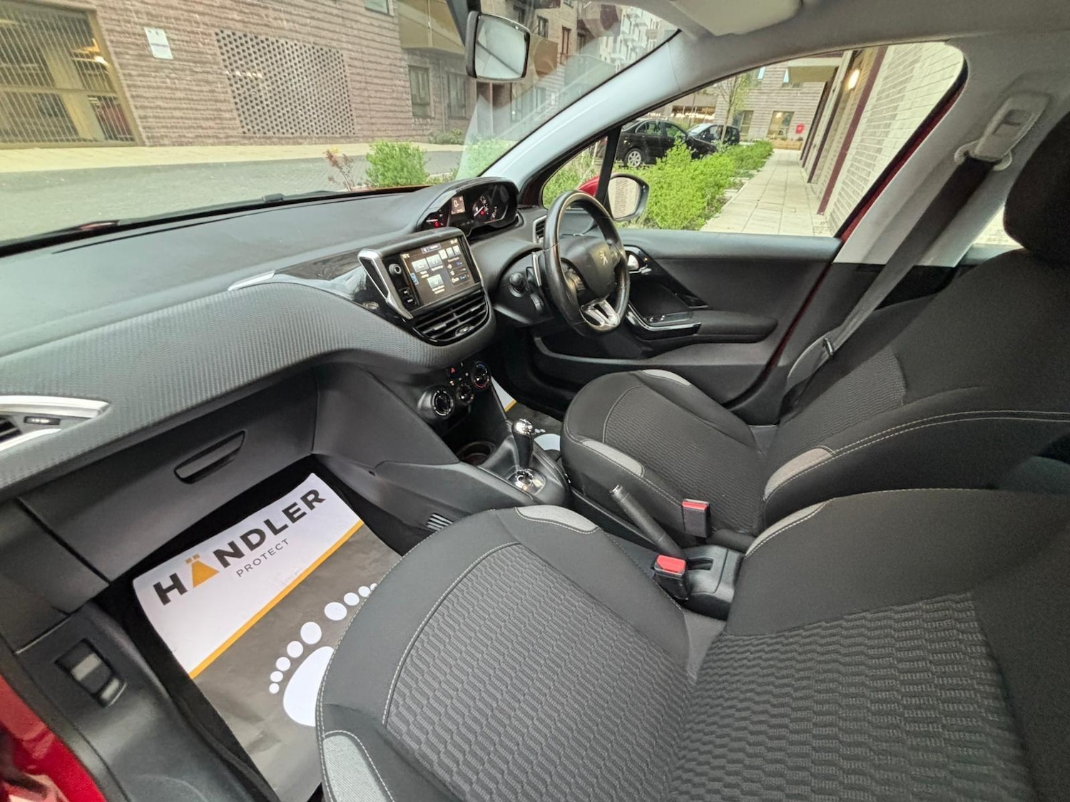 Used Peugeot 208 for sale - 78127985: Photo 4