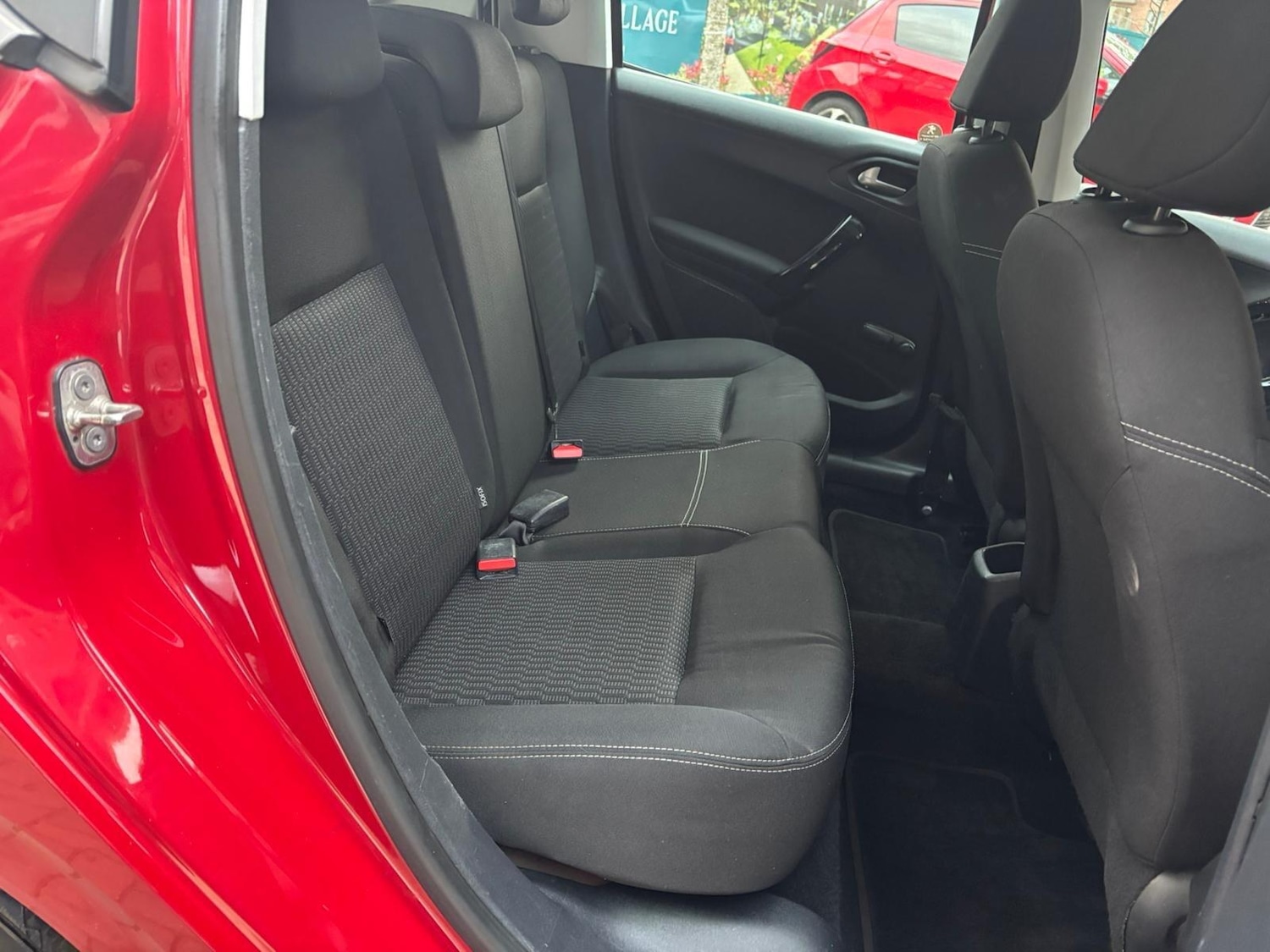 Used Peugeot 208 for sale - 78127985: Photo 41