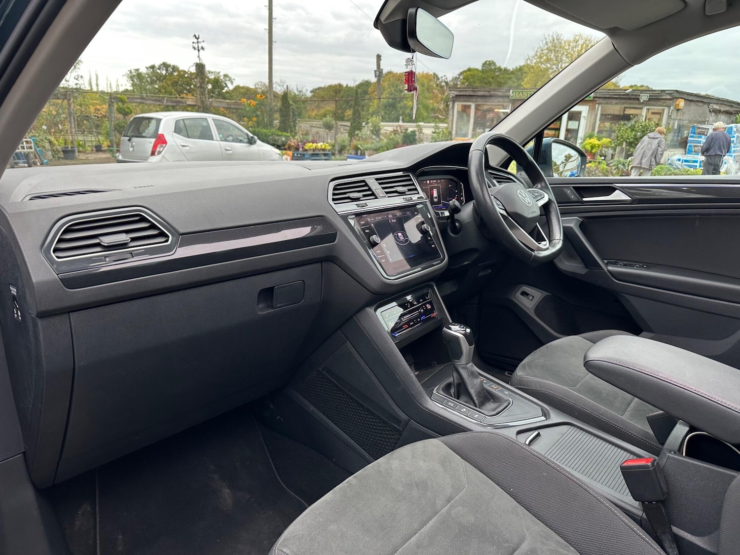 Used Volkswagen Tiguan 2021 for sale - 76294574: Photo 3