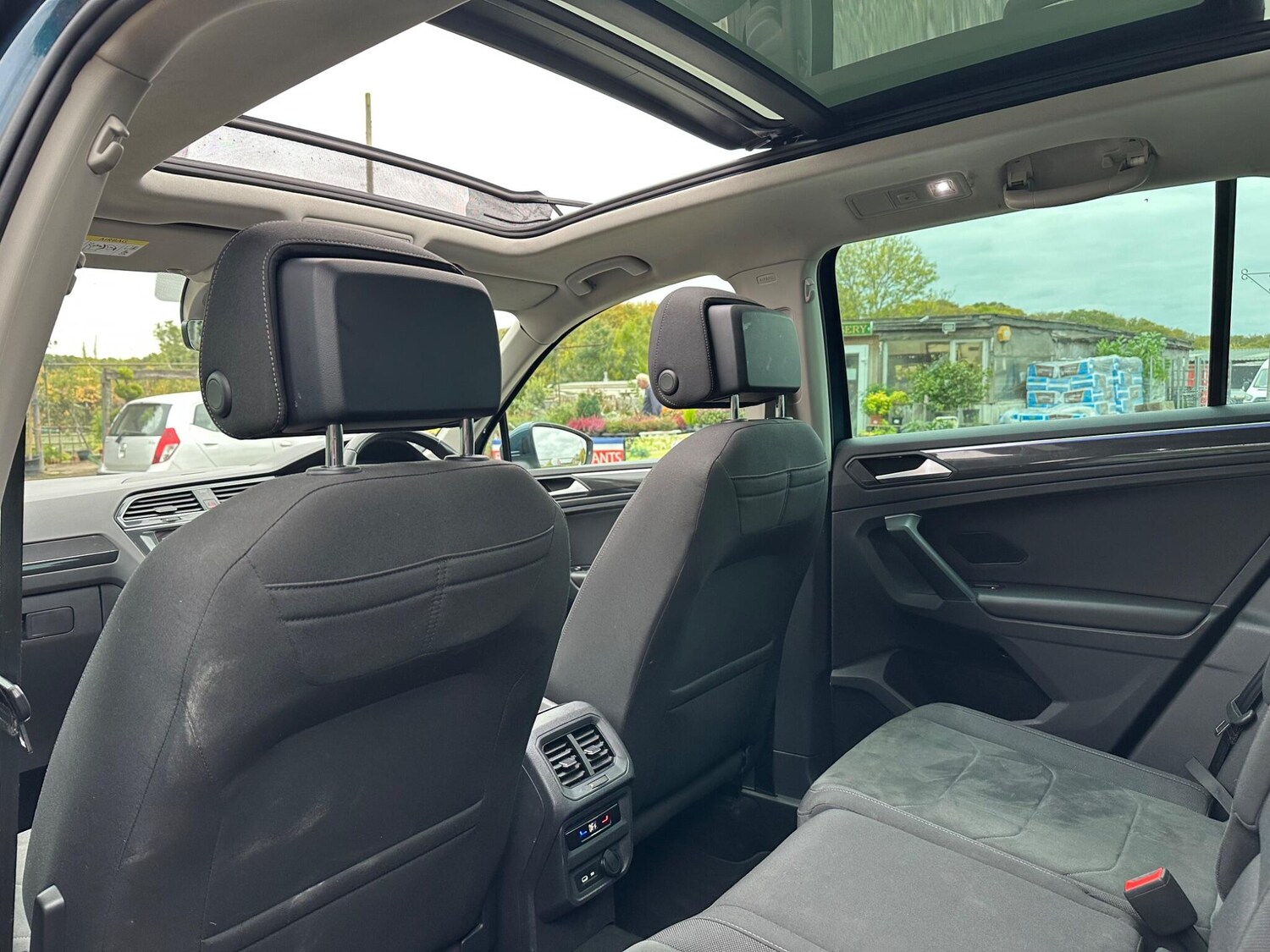 Used Volkswagen Tiguan 2021 for sale - 76294574: Photo 32