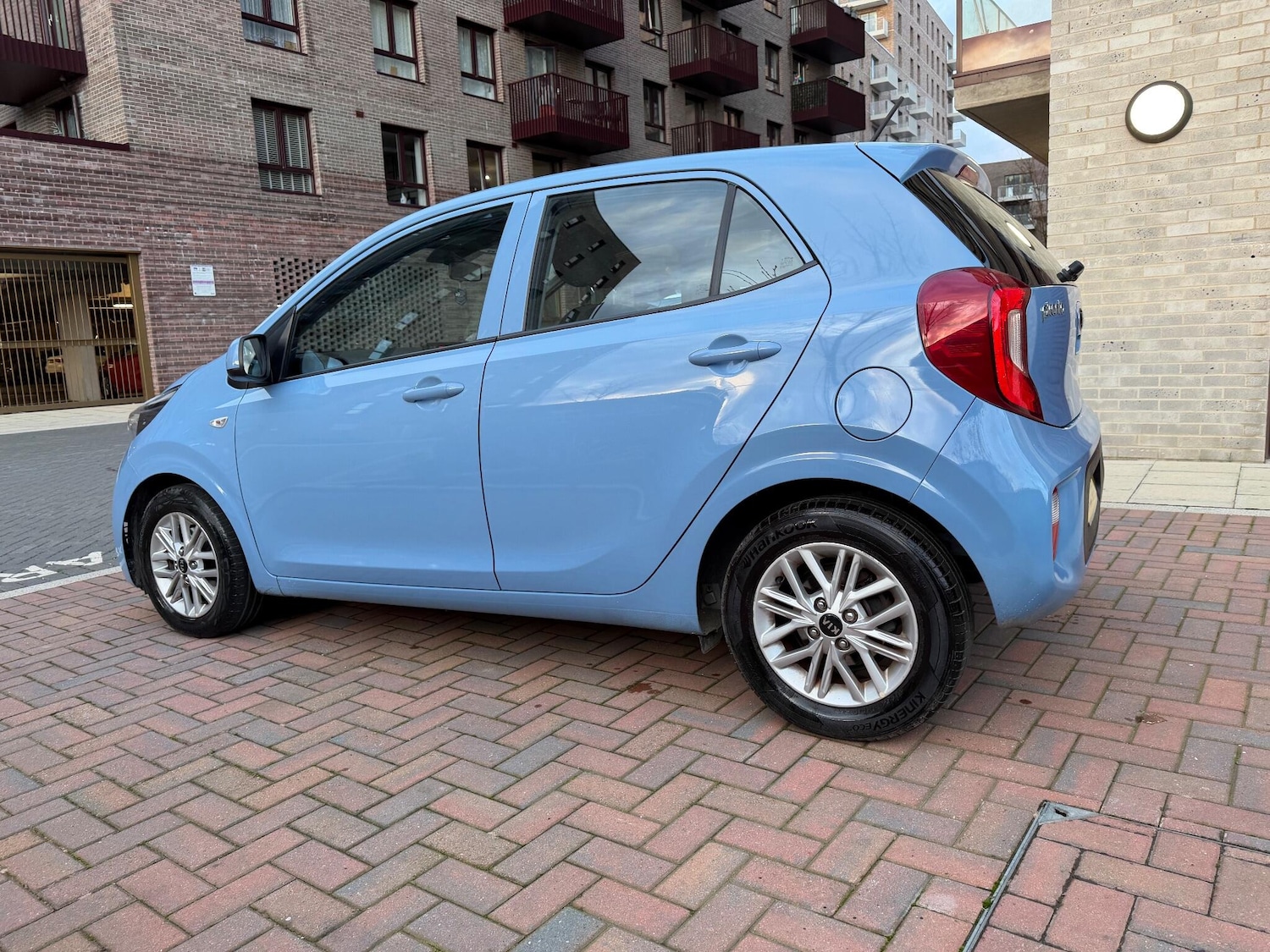 Used Kia Picanto 2021 for sale - 76936225: Photo 16