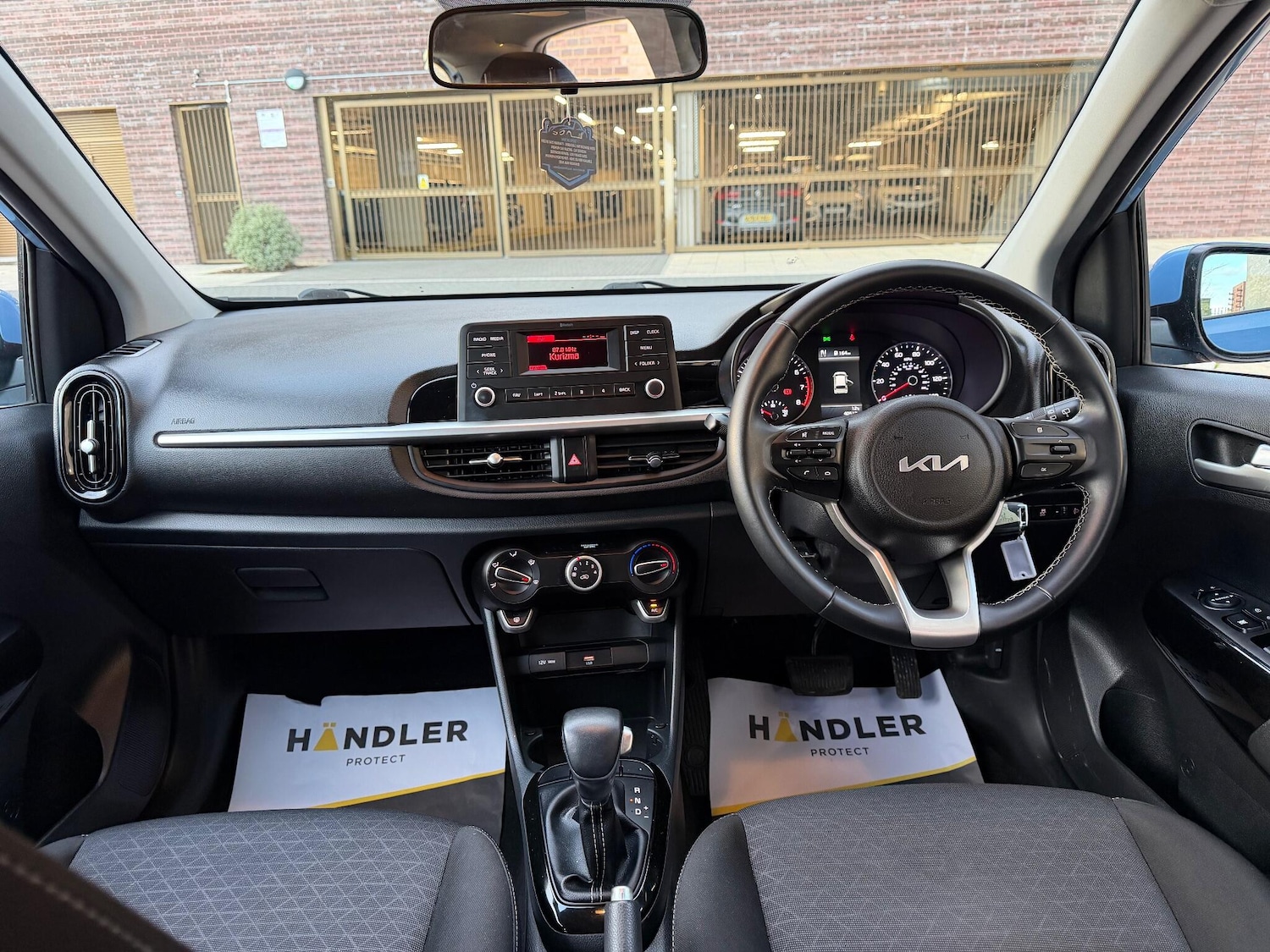 Used Kia Picanto 2021 for sale - 76936225: Photo 3