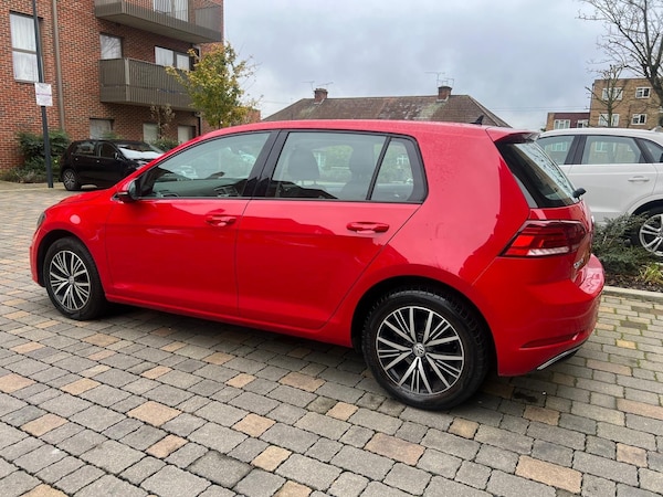 Used Volkswagen Golf 2017 for sale - 76084872: Photo 11