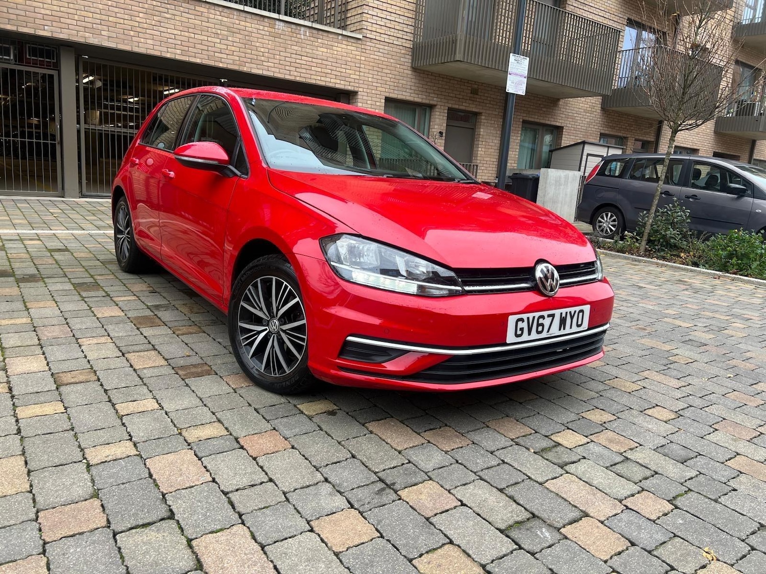 Used Volkswagen Golf 2017 for sale - 76084872: Photo 13