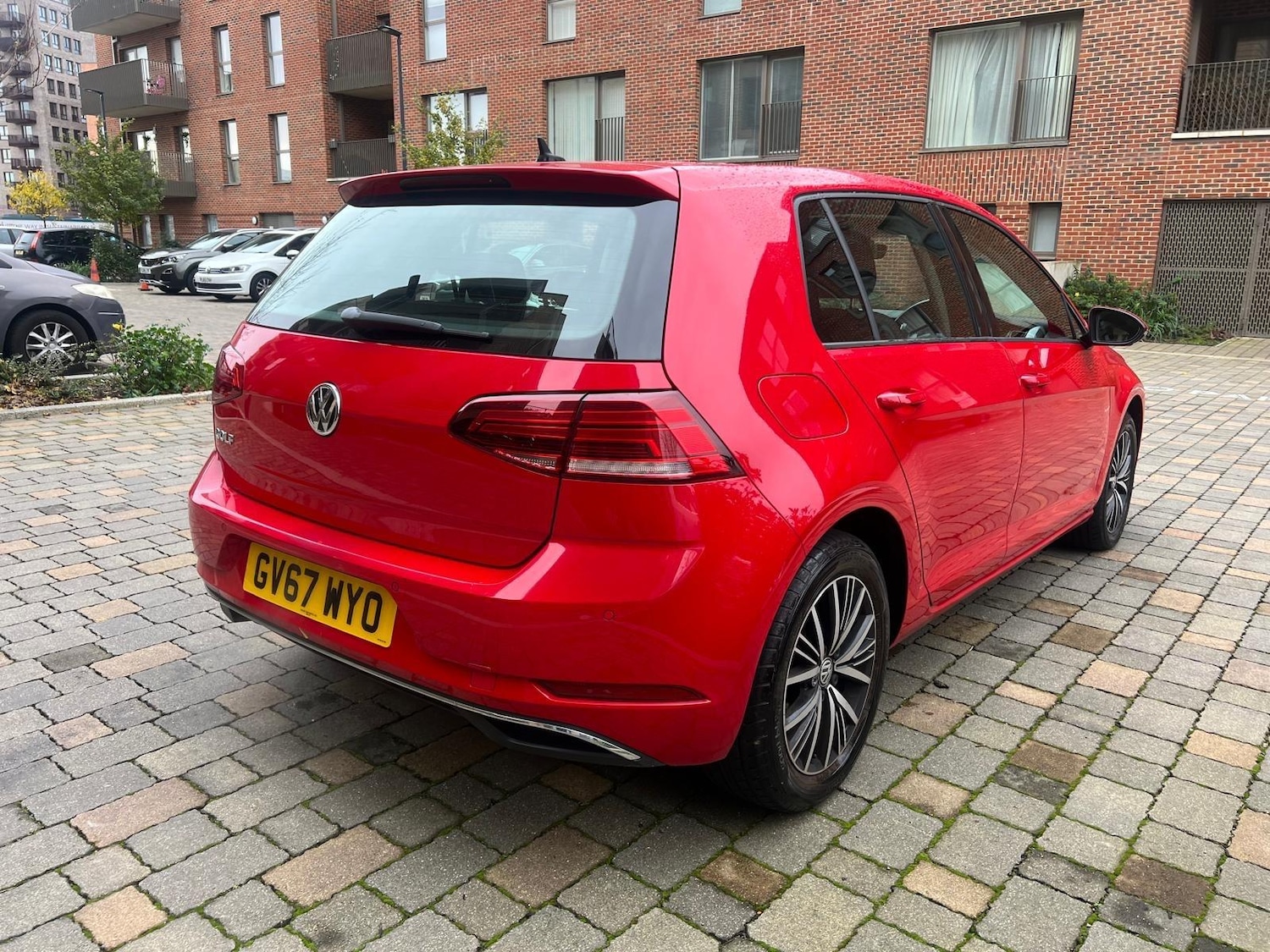 Used Volkswagen Golf 2017 for sale - 76084872: Photo 7