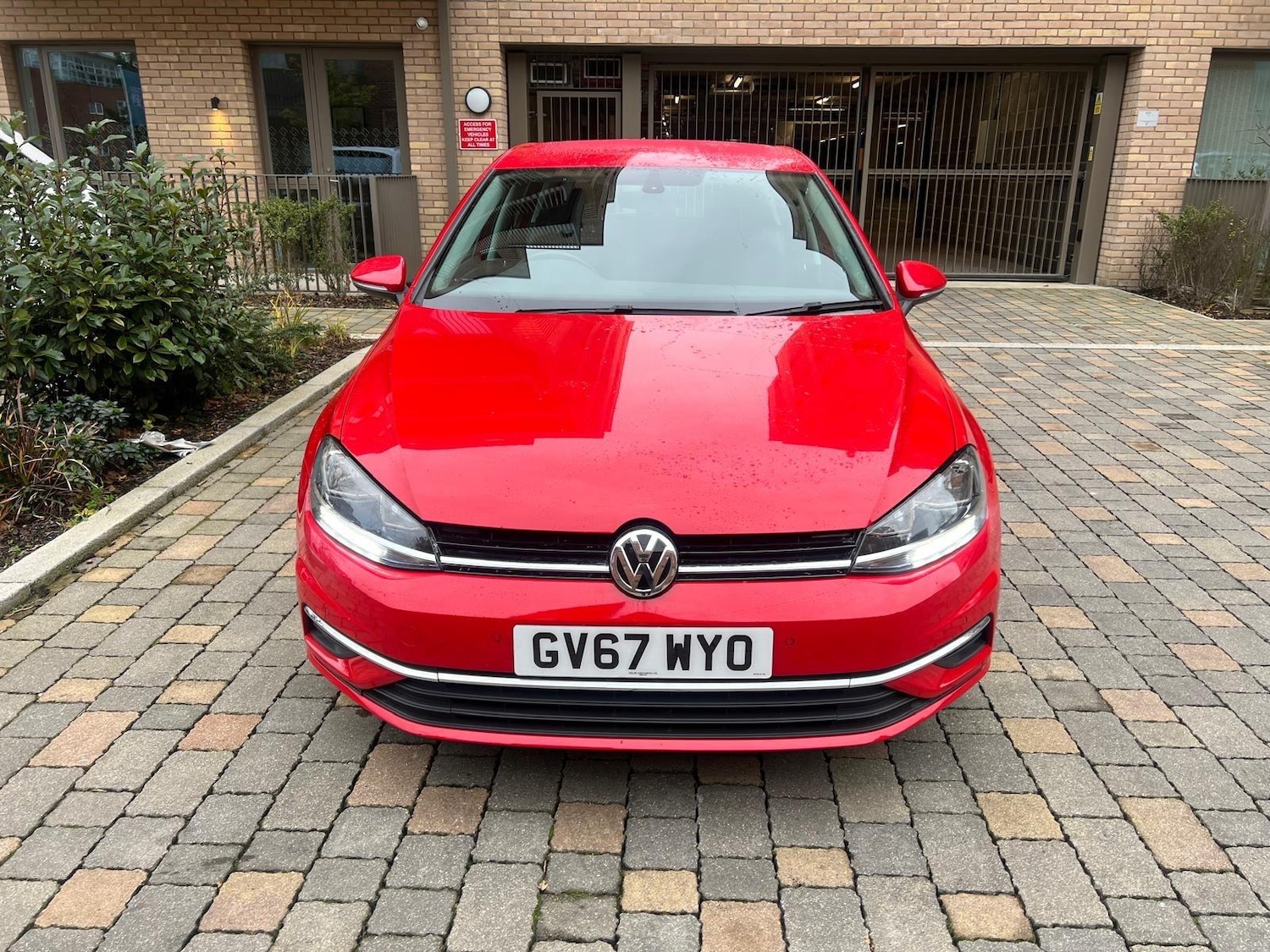 Used Volkswagen Golf 2017 for sale - 76084872: Photo 8