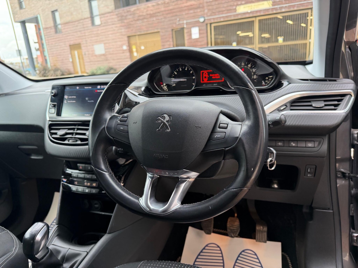 Used Peugeot 208 for sale - 77237965: Photo 39