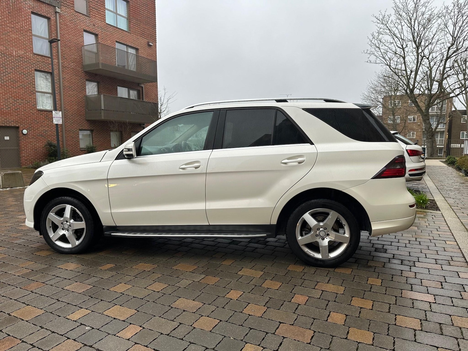 Used Mercedes-Benz M Class 2012 for sale - 76992922: Photo 12