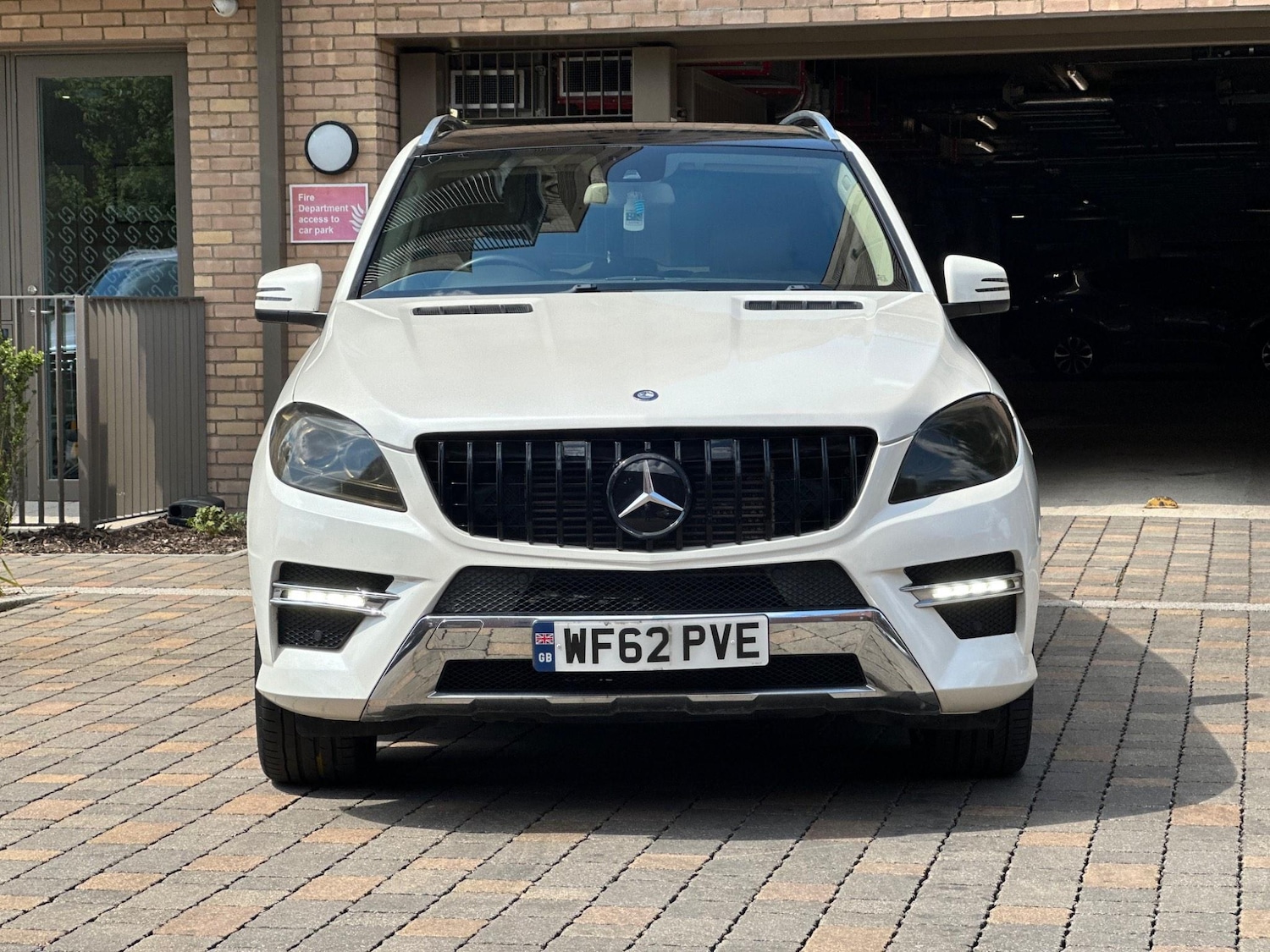 Used Mercedes-Benz M Class 2012 for sale - 76992922: Photo 5