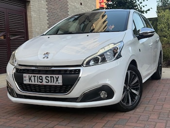 Used Peugeot 208 2019 for sale - 79012730: Photo
