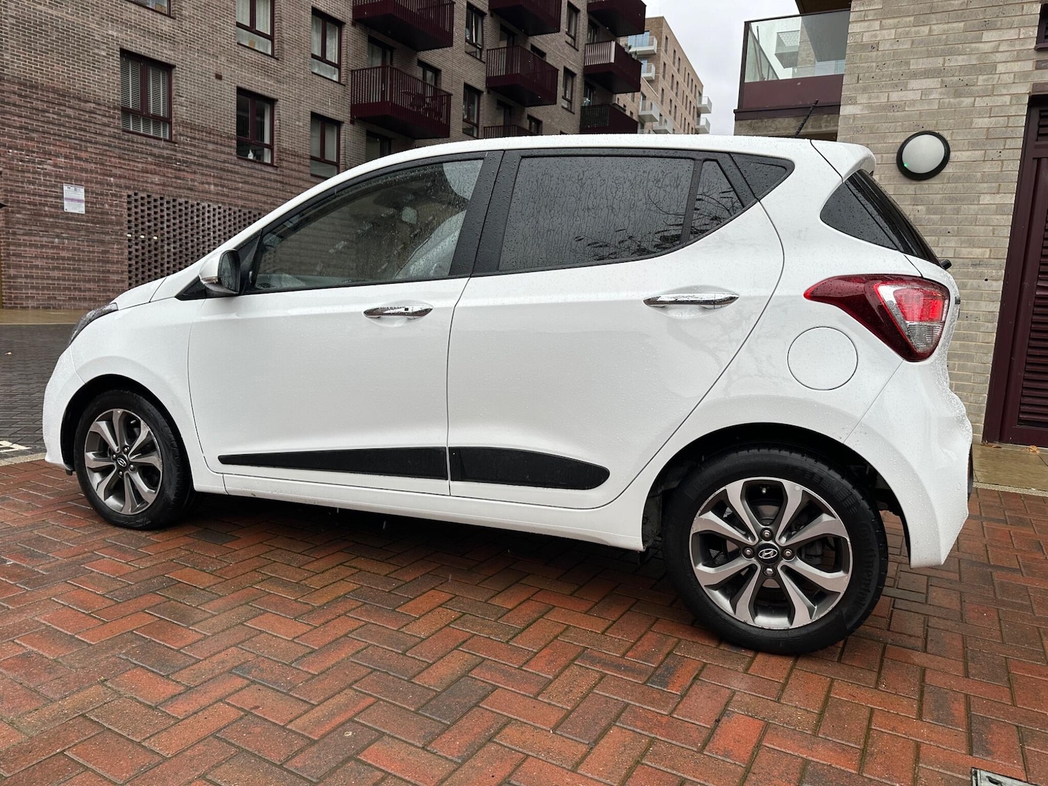 Used Hyundai i10 2019 for sale - 76666916: Photo 15