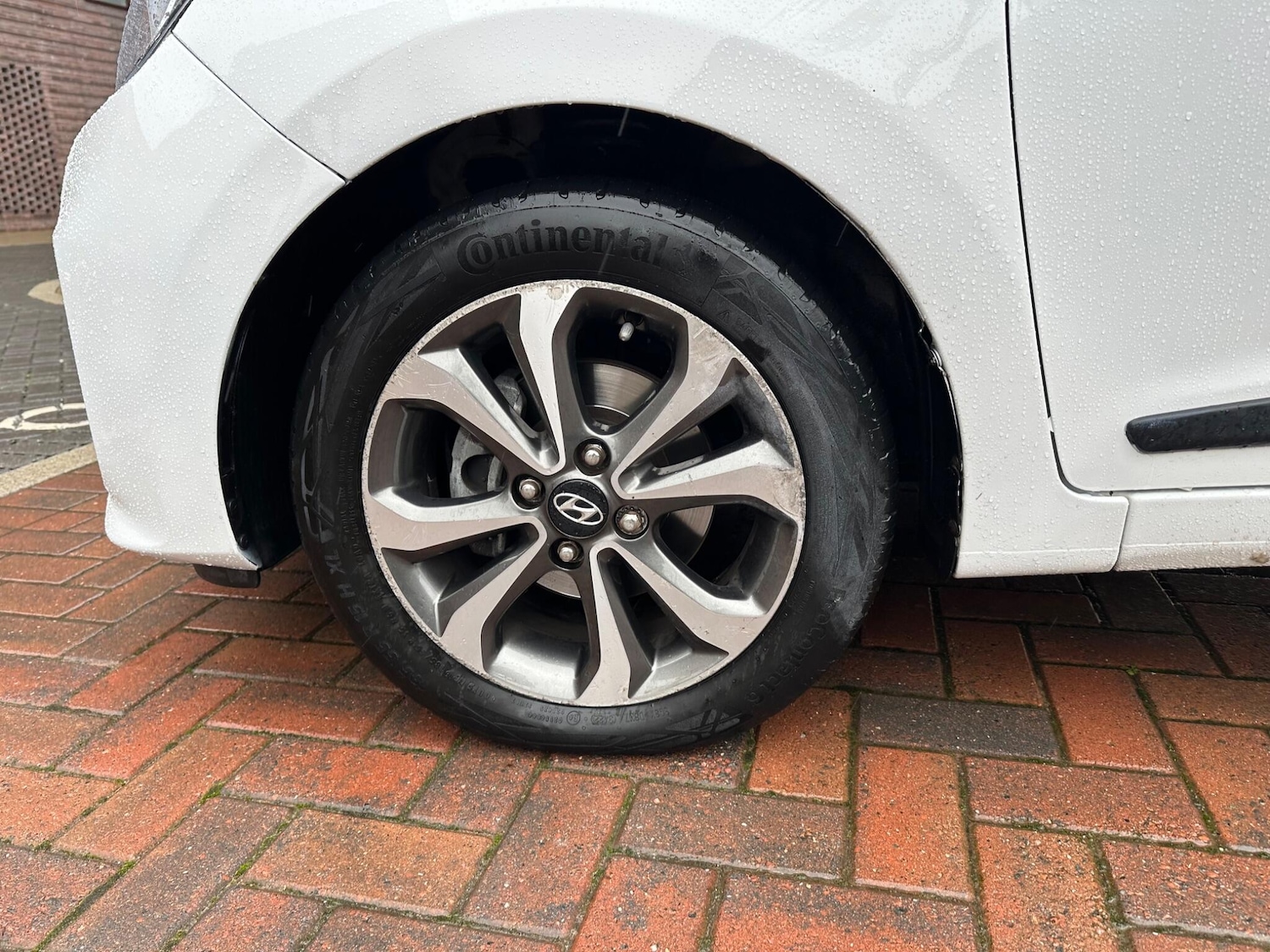 Used Hyundai i10 2019 for sale - 76666916: Photo 30