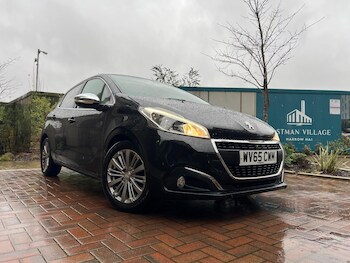 Used Peugeot 208 2015 for sale - 76991849: Photo