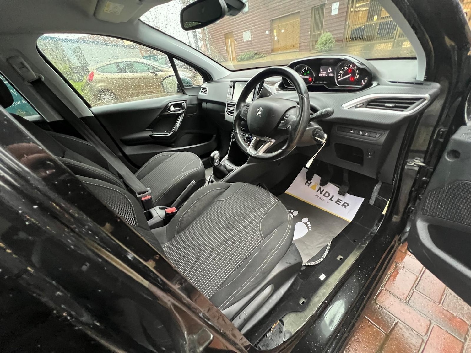 Used Peugeot 208 for sale - 76991849: Photo 20