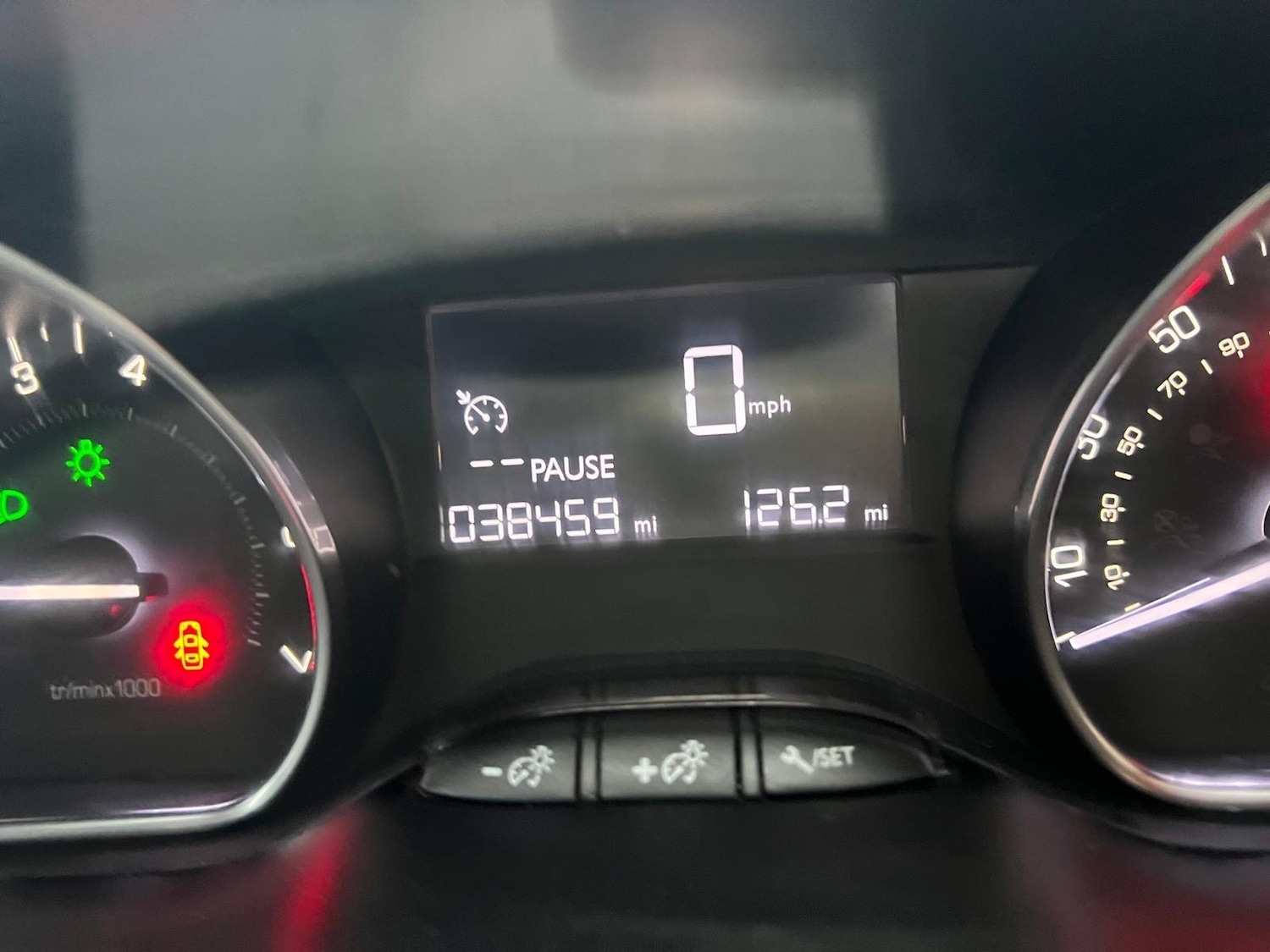 Used Peugeot 208 for sale - 76991849: Photo 24