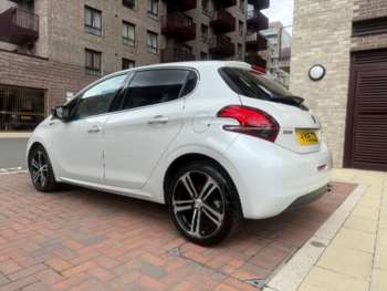 Used Peugeot 208 2015 for sale - 75449039: Photo