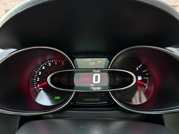 Used Renault Clio 2019 for sale - 75588400: Photo 32