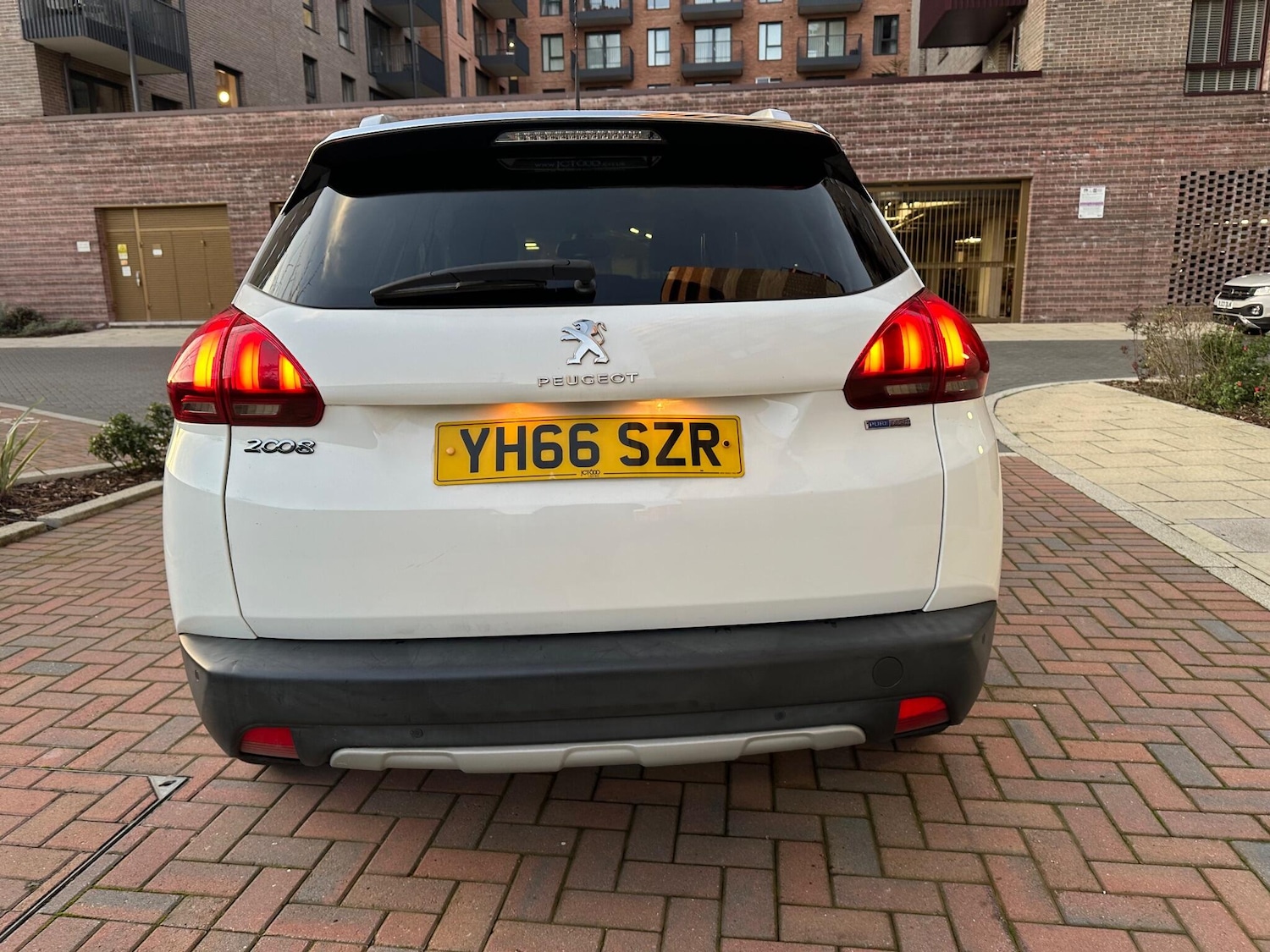 Used Peugeot 2008 2016 for sale - 76942652: Photo 12