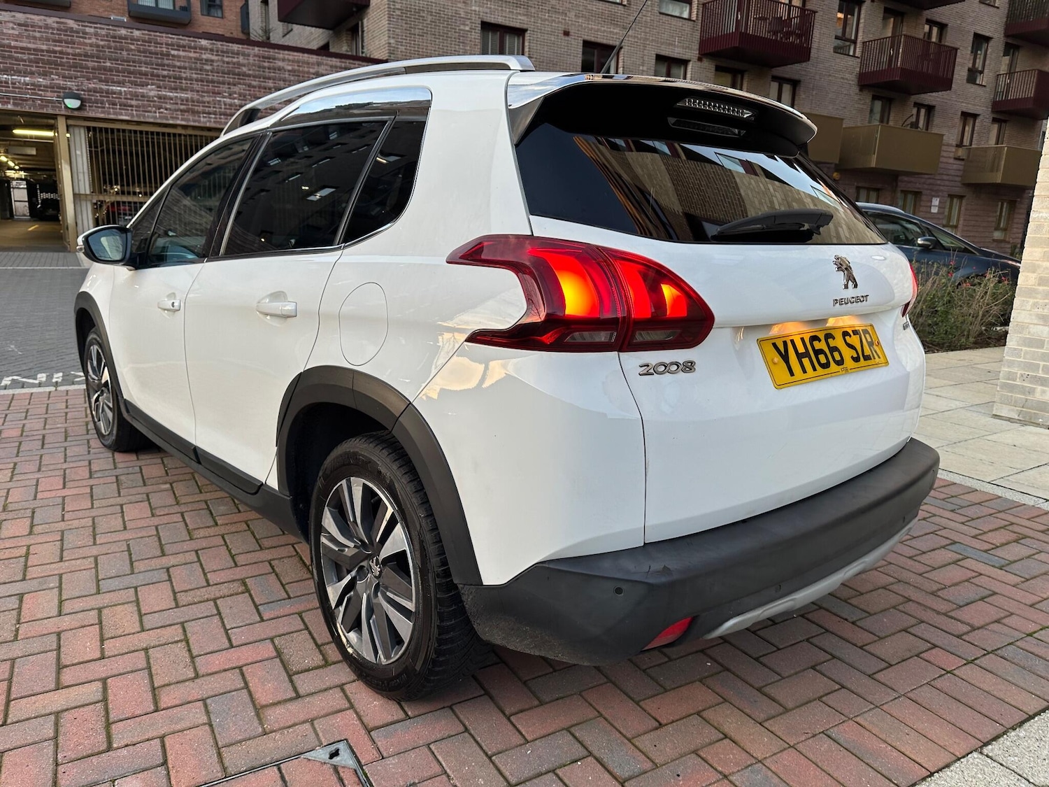 Used Peugeot 2008 2016 for sale - 76942652: Photo 13