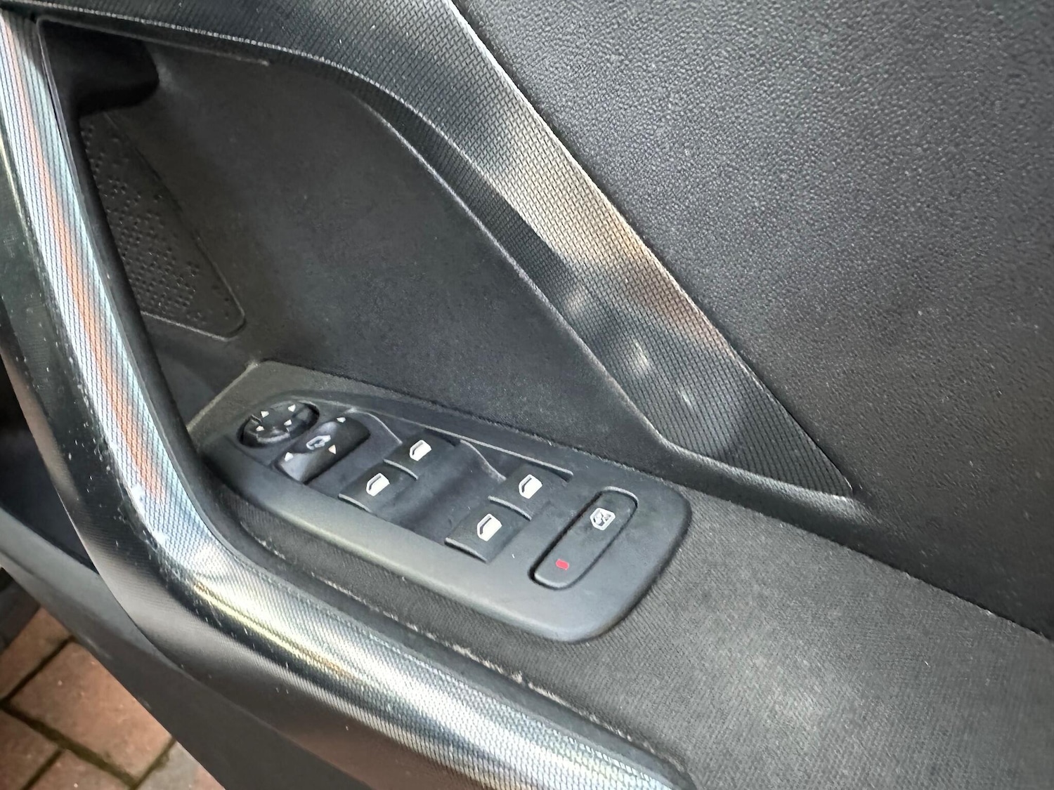 Used Peugeot 2008 2016 for sale - 76942652: Photo 18