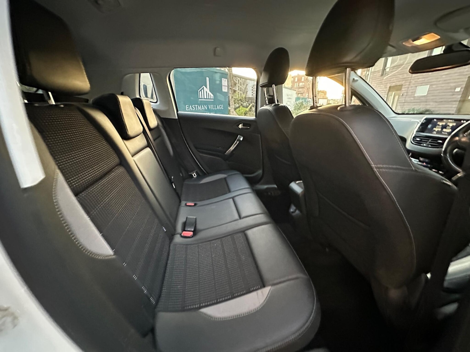 Used Peugeot 2008 2016 for sale - 76942652: Photo 22