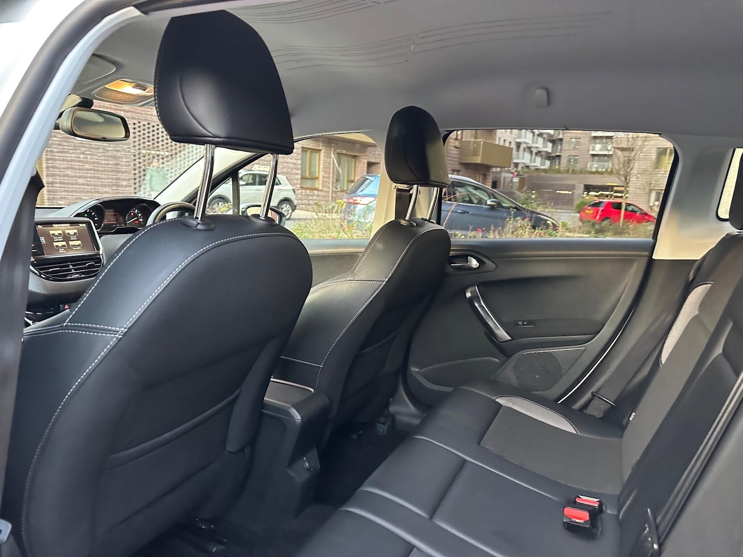 Used Peugeot 2008 2016 for sale - 76942652: Photo 23