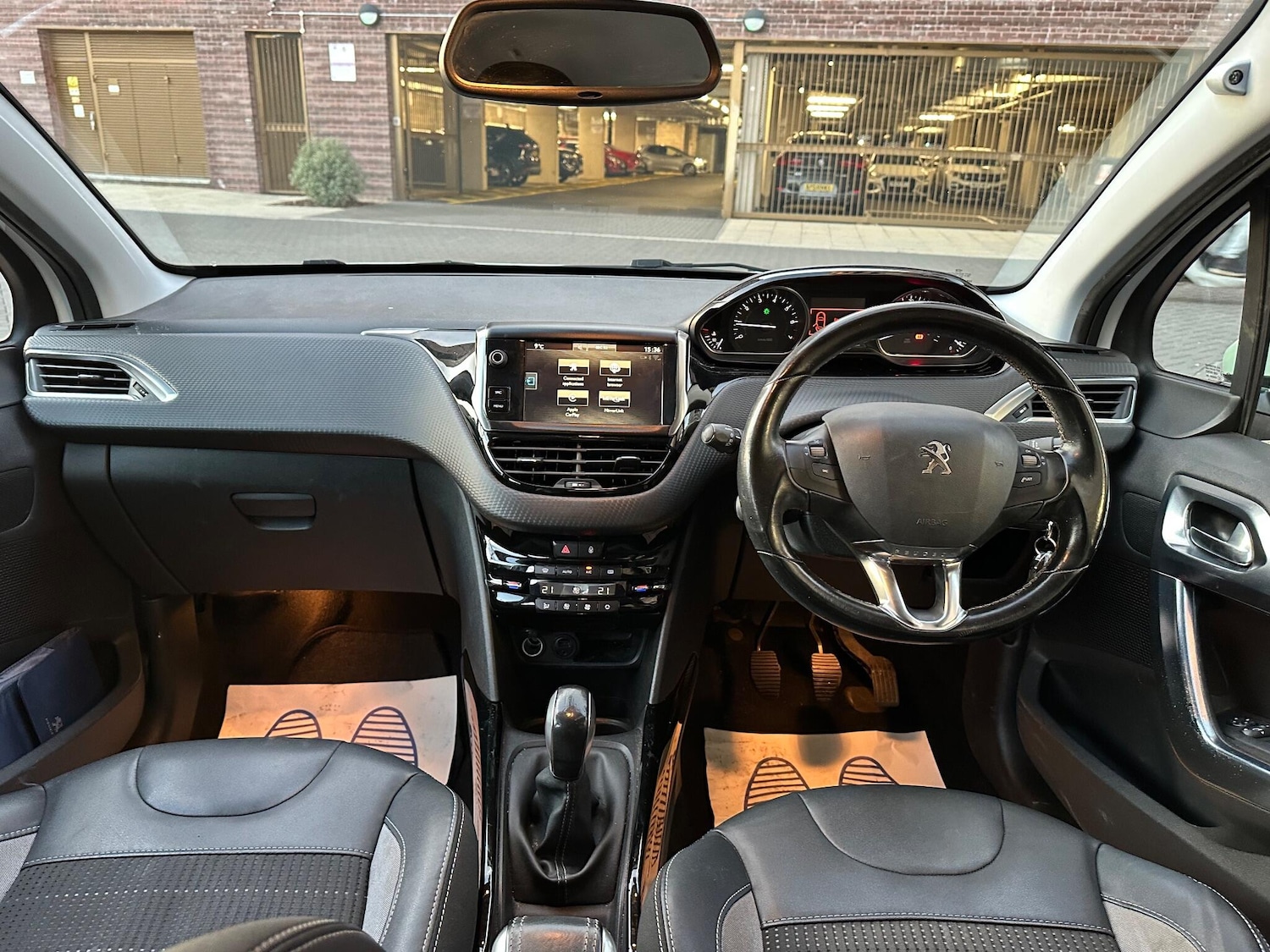 Used Peugeot 2008 2016 for sale - 76942652: Photo 28