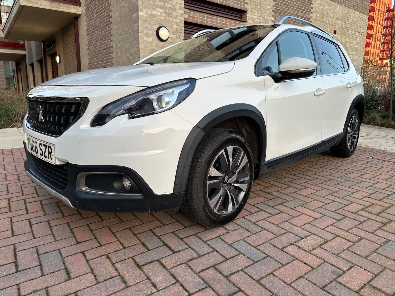Used Peugeot 2008 2016 for sale - 76942652: Photo 9