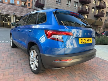 Used Skoda Karoq 2021 for sale - 76043005: Photo