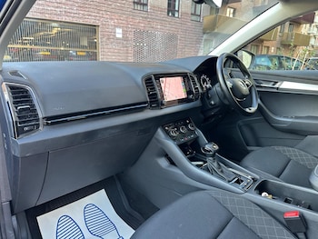Used Skoda Karoq 2021 for sale - 76043005: Photo