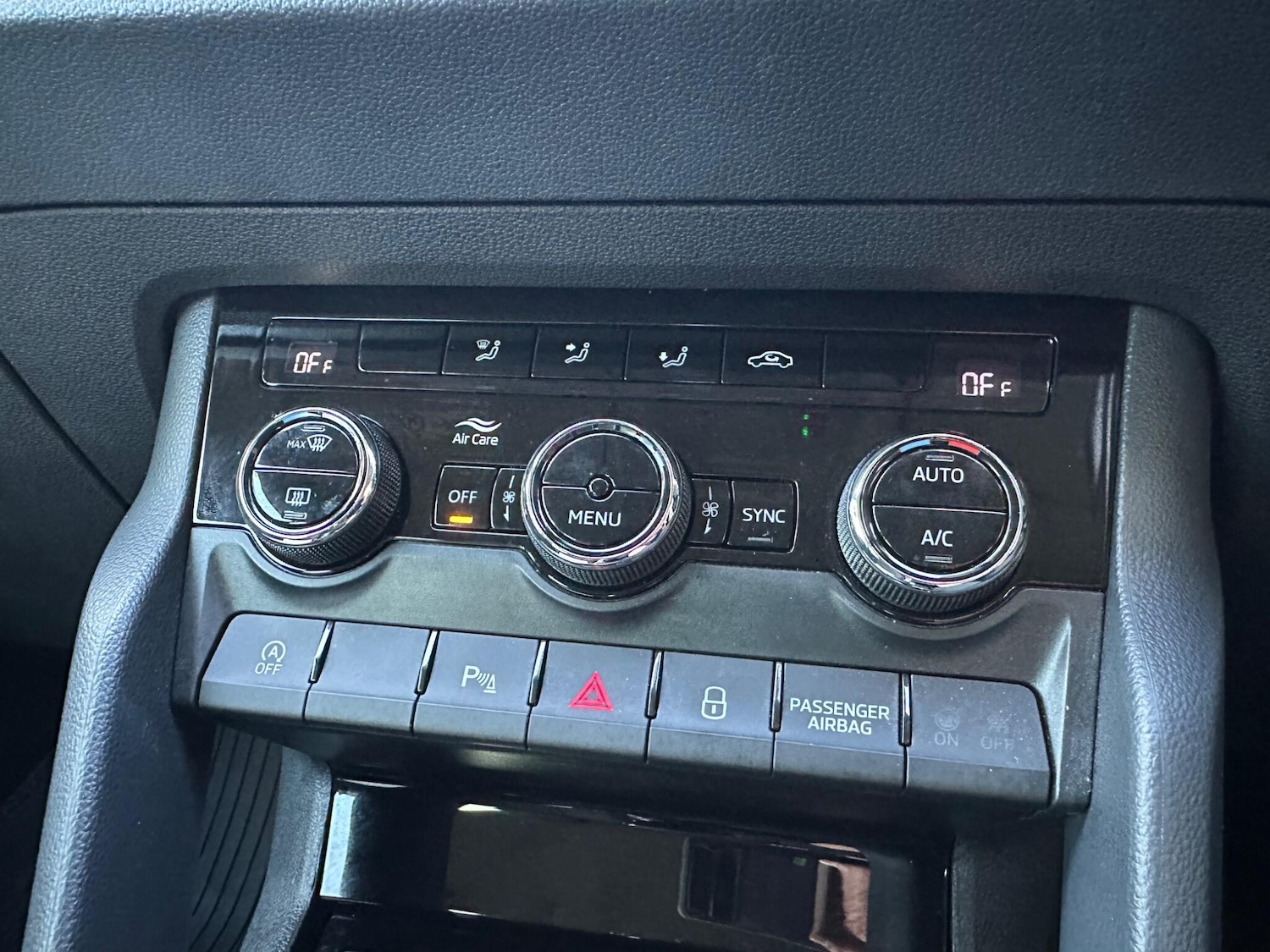 Used Skoda Karoq 2021 for sale - 76043005: Photo 44