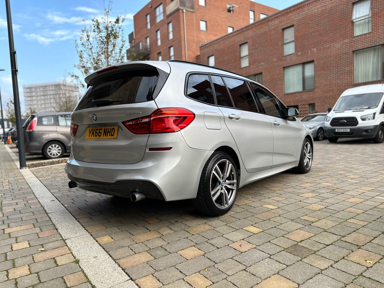 Used BMW 2 Series 2016 for sale - 76990999: Photo 2