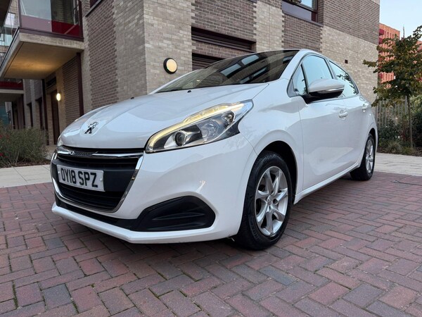 Used Peugeot 208 2018 for sale - 76215165: Photo 11