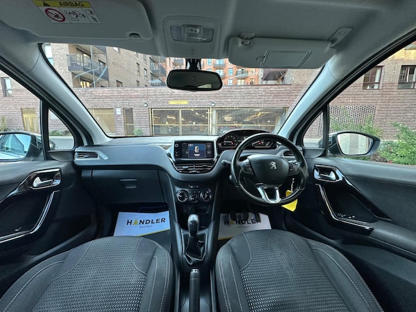Used Peugeot 208 2018 for sale - 76215165: Photo 5