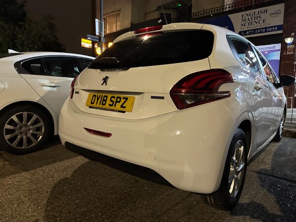 Used Peugeot 208 2018 for sale - 76215165: Photo 8