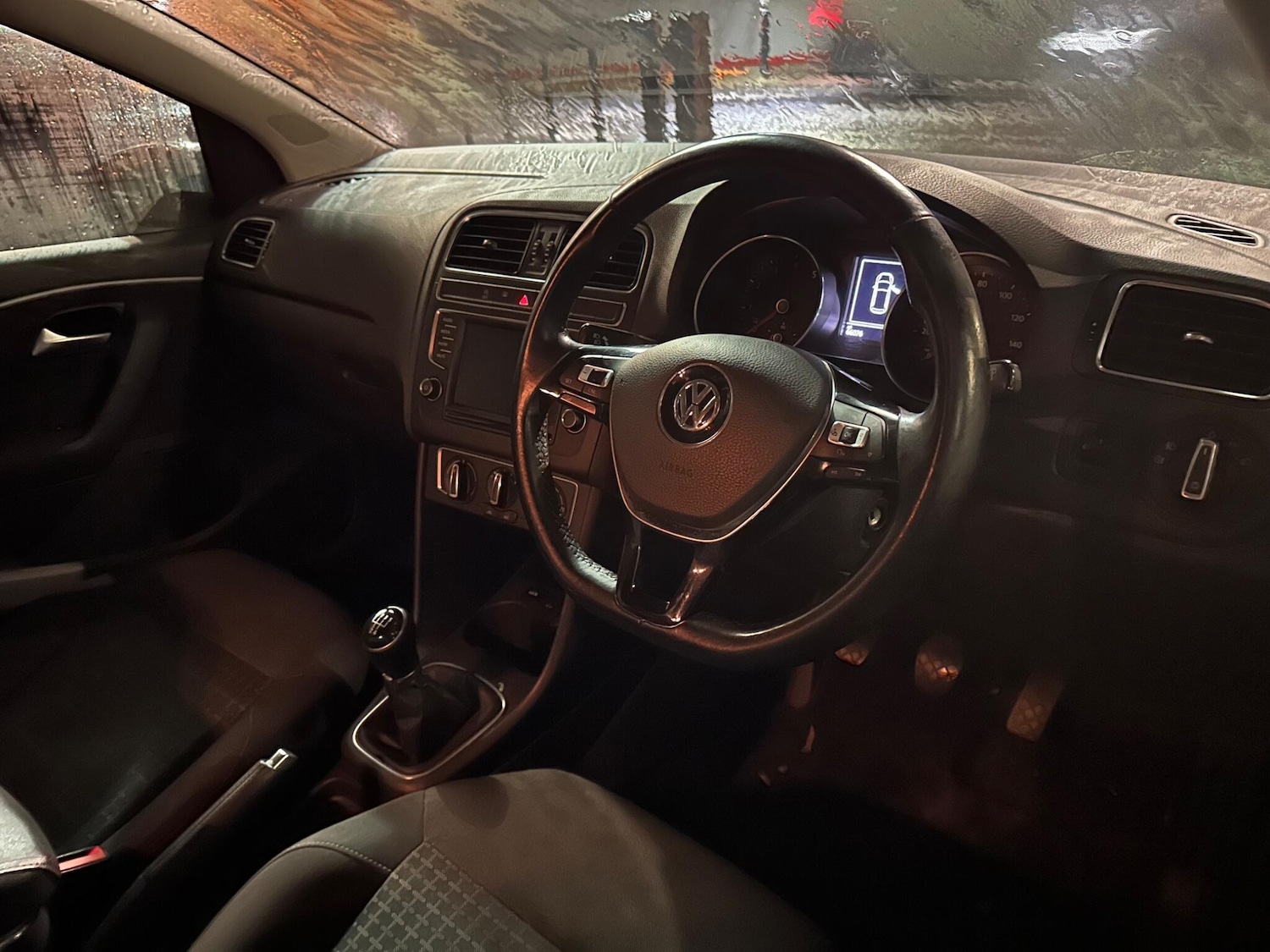 Used Volkswagen Polo 2016 for sale - 76572797: Photo 7