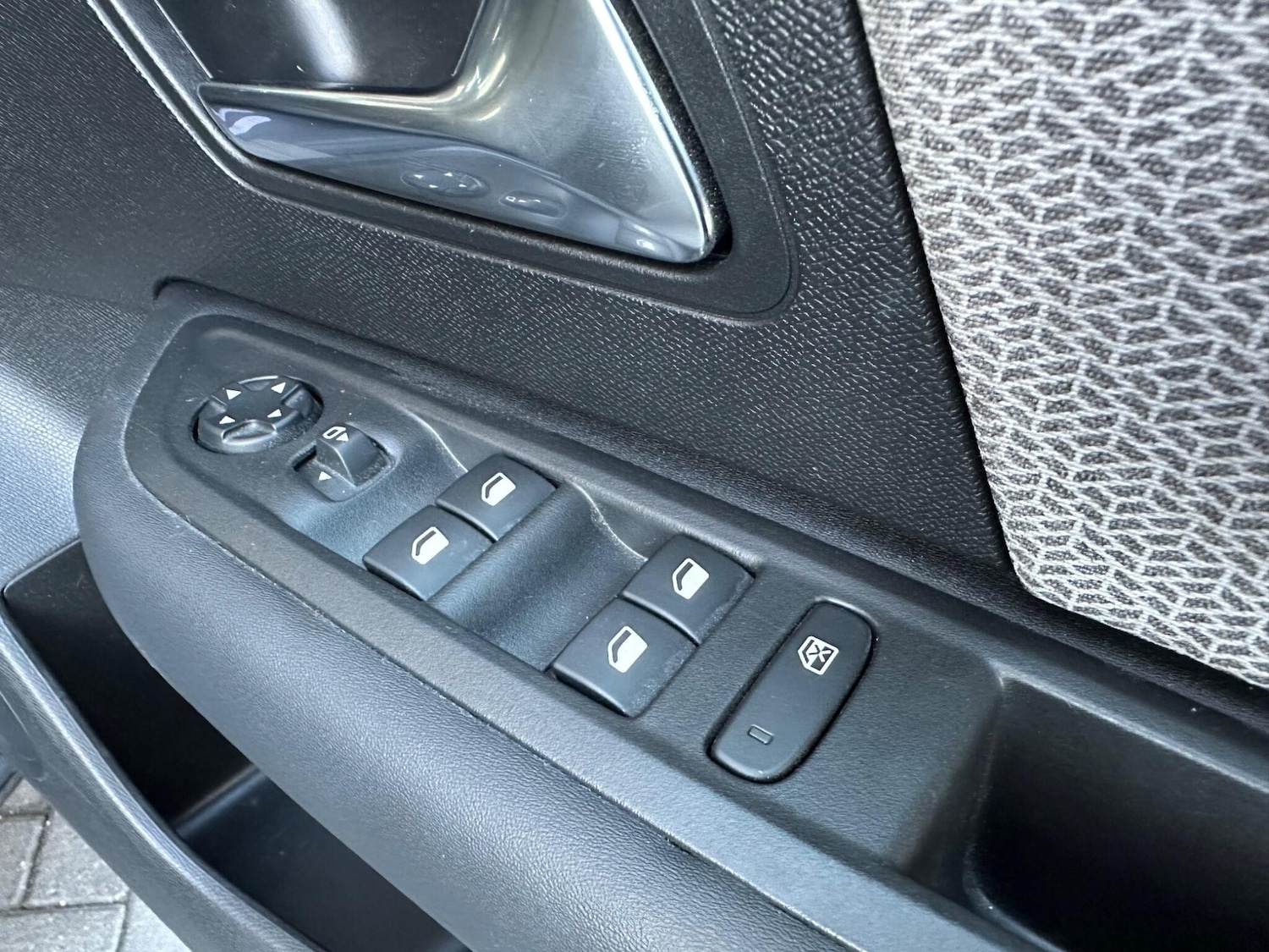 Used Citroen C4 2024 for sale - 76752853: Photo 32