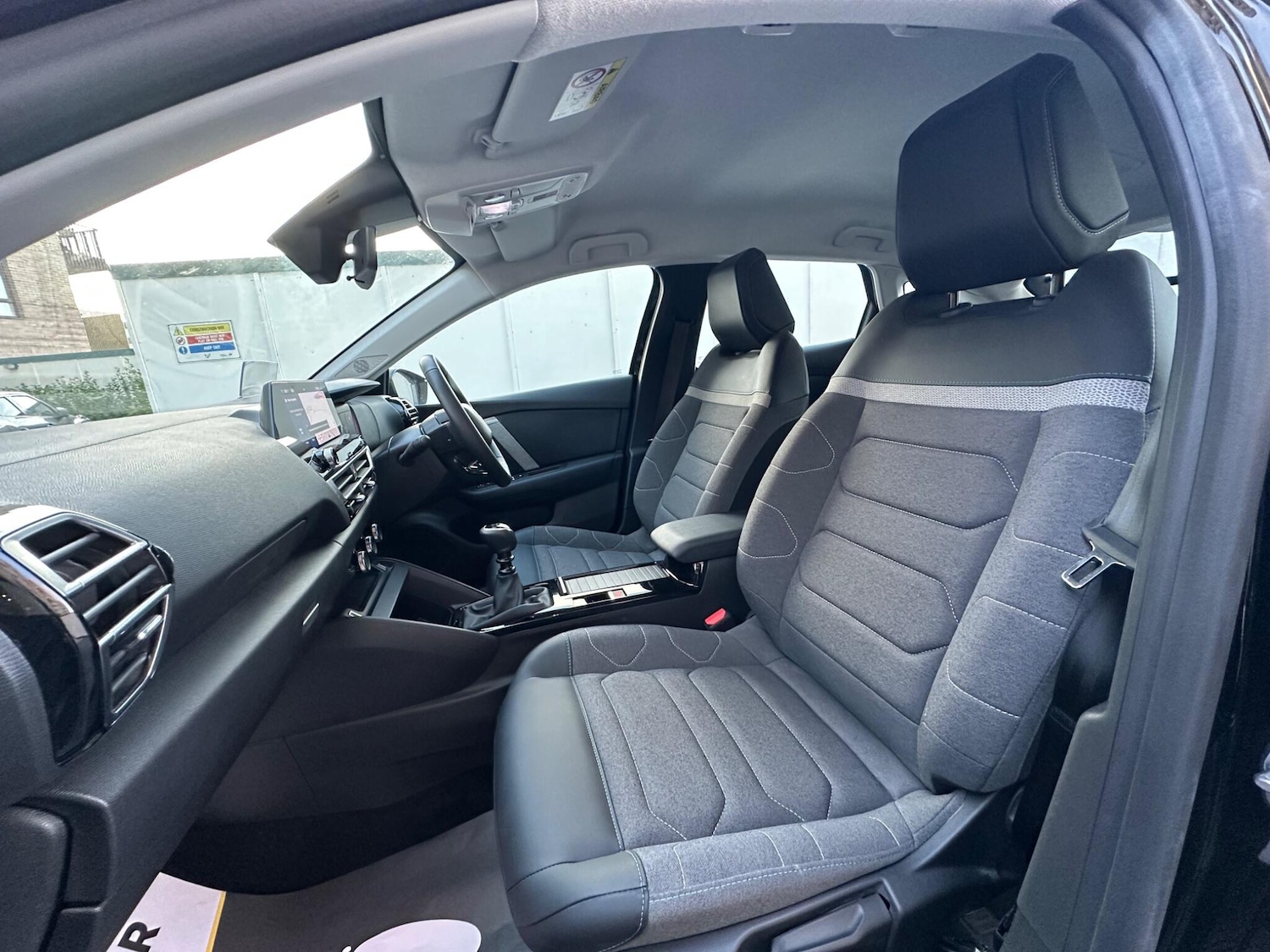 Used Citroen C4 2024 for sale - 76752853: Photo 40