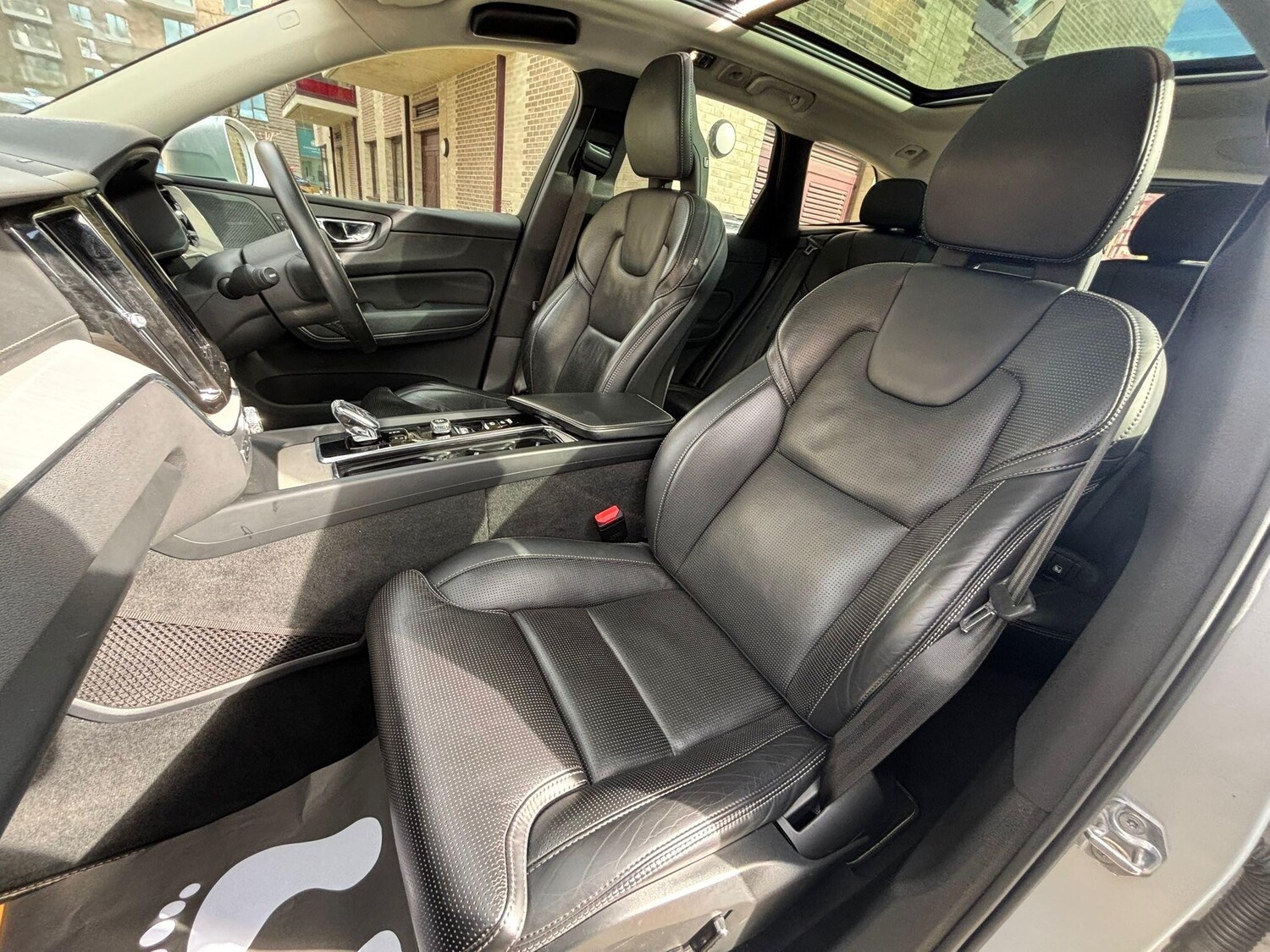 Used Volvo XC60 2020 for sale - 77657583: Photo 31