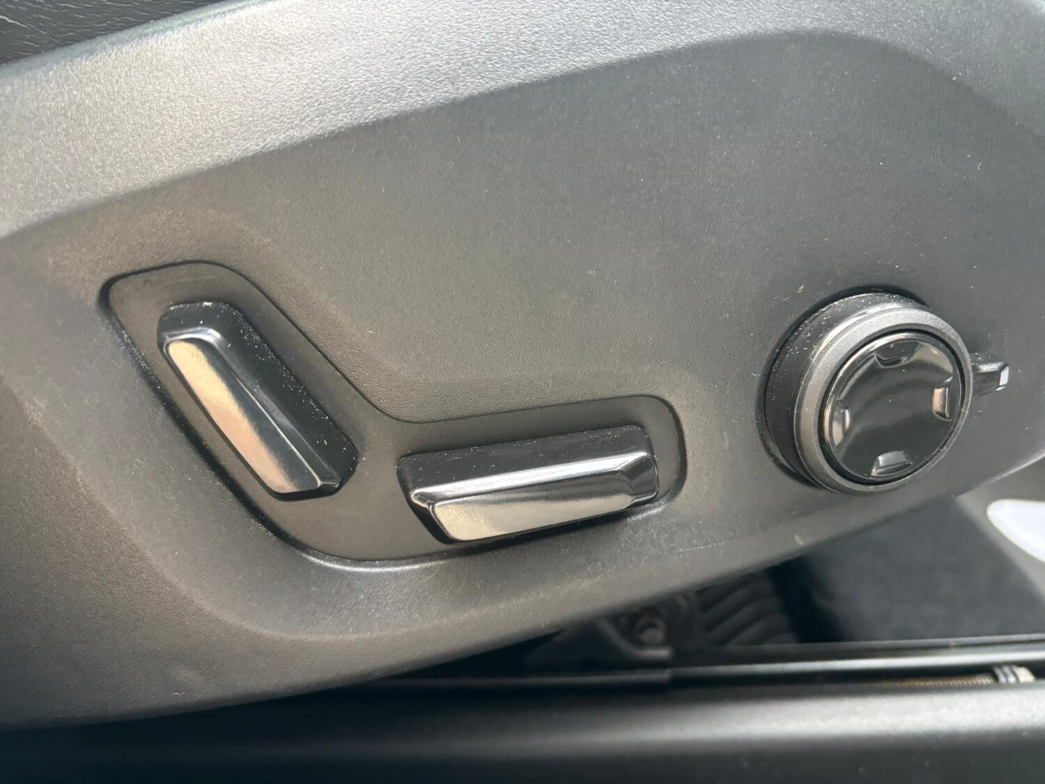 Used Volvo XC60 2020 for sale - 77657583: Photo 38