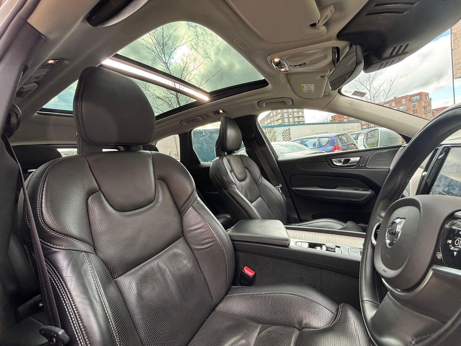 Used Volvo XC60 2020 for sale - 77657583: Photo 47