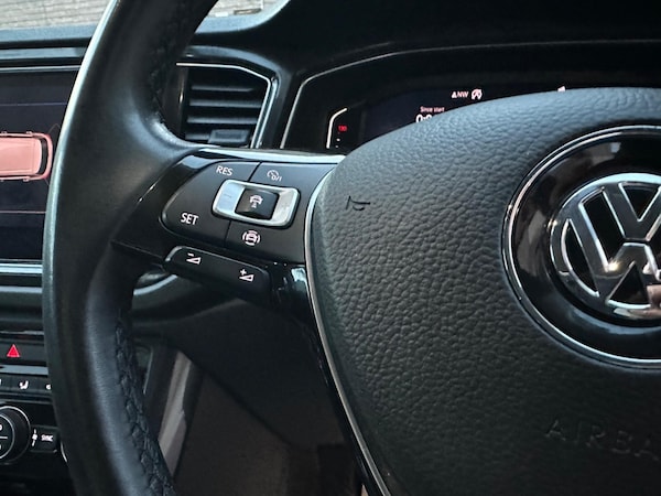 Used Volkswagen T-Roc 2020 for sale - 76188797: Photo 26
