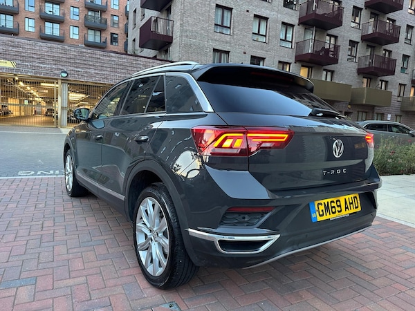 Used Volkswagen T-Roc 2020 for sale - 76188797: Photo 2